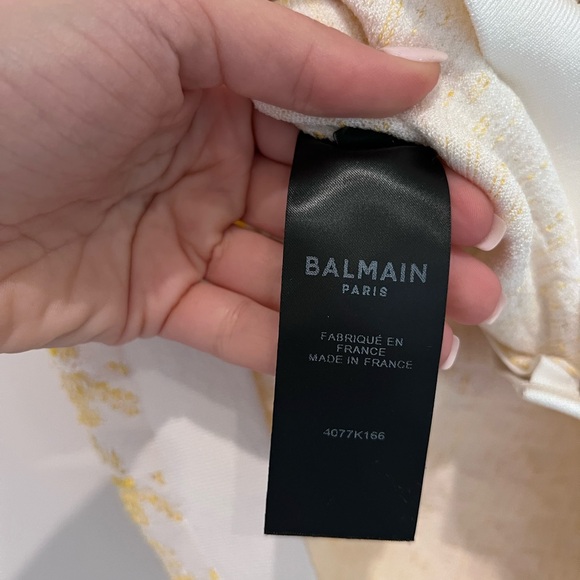 Balmain cardigan and skirt set - Picture 15 of 16